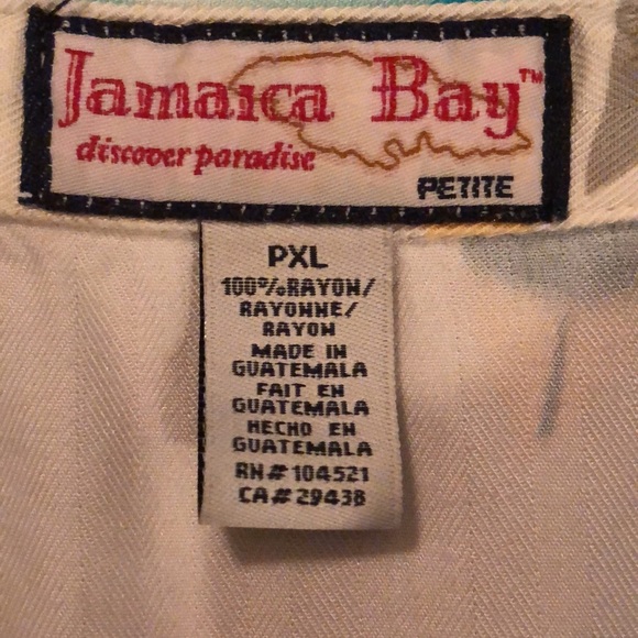 Jamaica Bay Floral Top - Picture 6 of 10